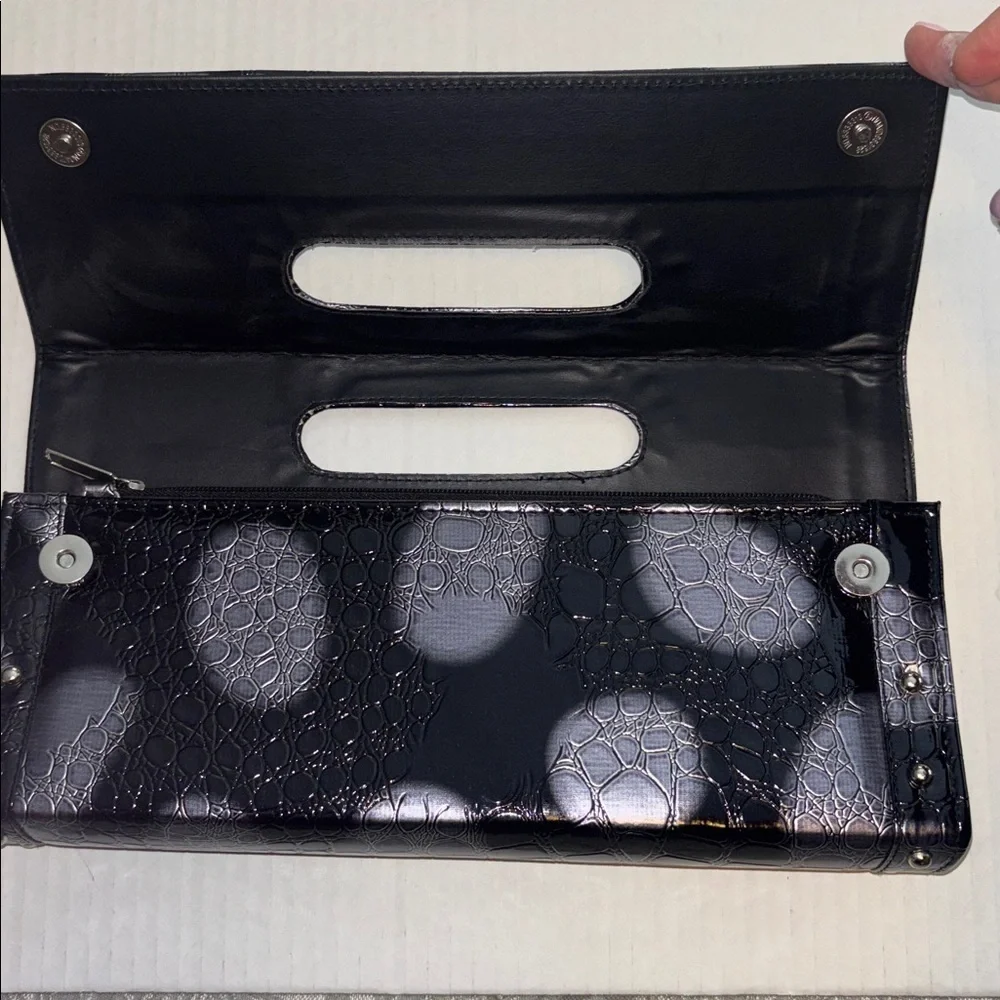 CAPIZ BRAND BLACK GRAY/SILVER HAND BAG/CLUTCH PATENT LEATHER FAUX SKIN STUDDED